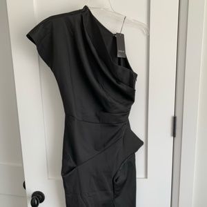 Sheilay black asymetric one-shoulder dress